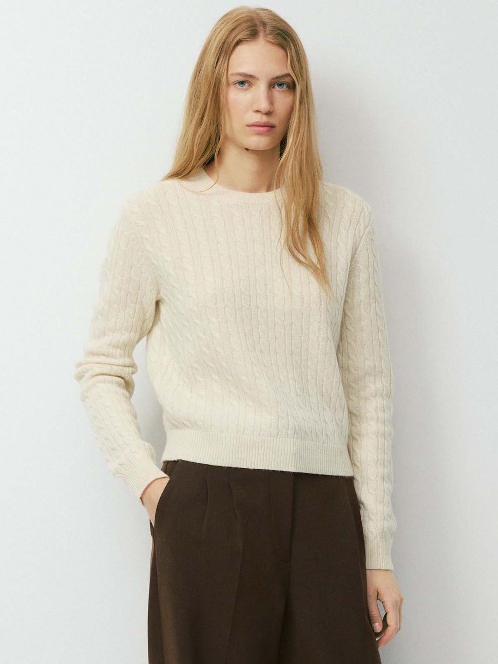 Aritzia Bloor Wool Cashmere Cable Knit Sweater Seaside Cream Small - Picture 5 of 15